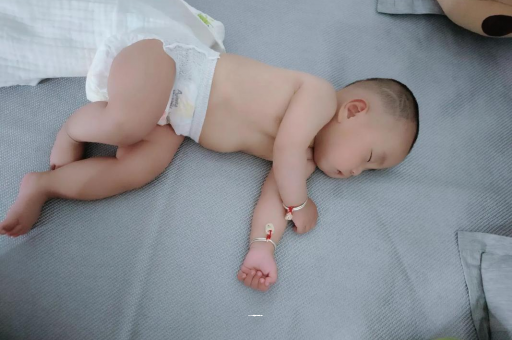 广饶没满月的宝宝